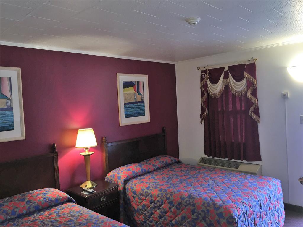 Budget Inn Wrightstown Eksteriør bilde